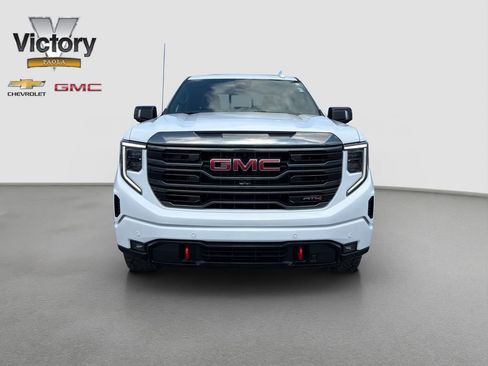 Used 2023 GMC Sierra 1500 AT4 w/ AT4 Premium Package AWD/4WD image 2
