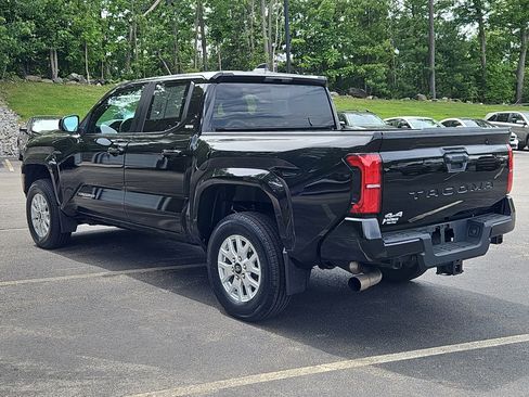 Used 2024 Toyota Tacoma SR5 AWD/4WD image 22