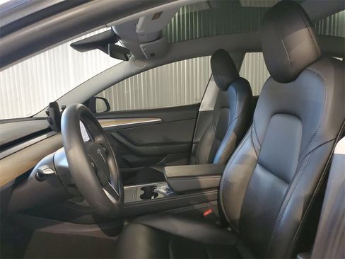 Used 2021 Tesla Model 3 Long Range image 15