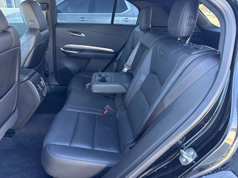 Used 2025 Cadillac XT4 Premium Luxury image 12