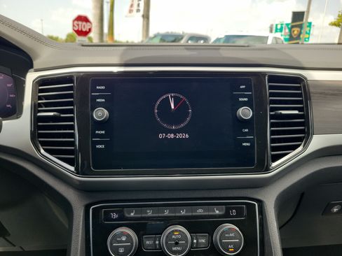 Used 2023 Volkswagen Atlas SE FWD image 22