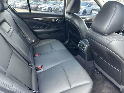 Used 2018 INFINITI Q50 Luxe RWD image 12