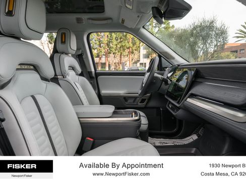 Used 2024 Rivian R1T Adventure image 34