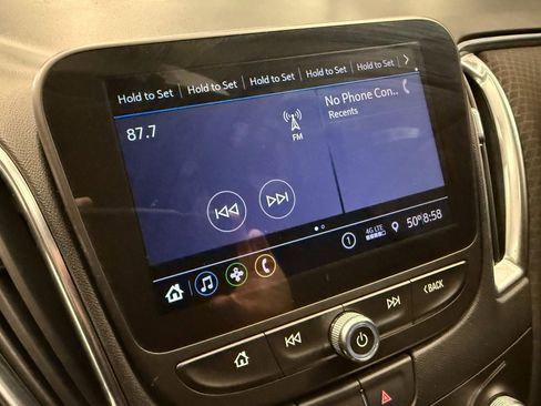 Used 2020 Chevrolet Malibu LT image 12