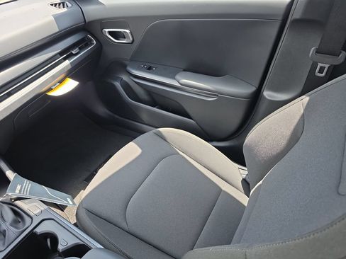 New 2026 Kia K4 FWD image 15