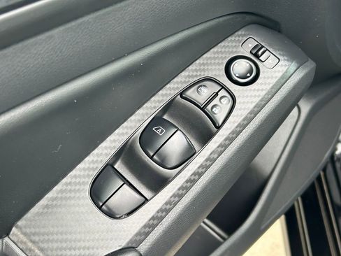 Used 2025 Nissan Altima 2.5 SV image 21