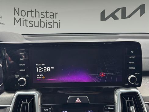 Used 2023 Kia Sorento SX AWD/4WD image 12