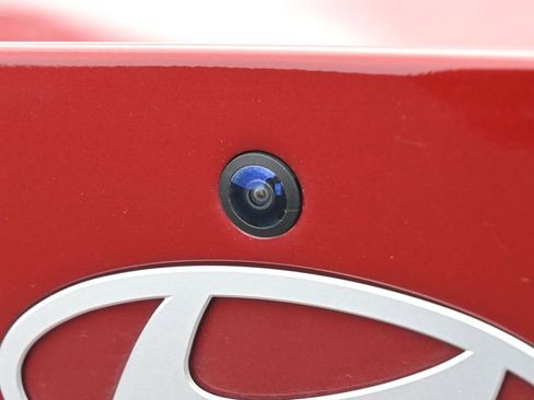 Used 2024 Hyundai Elantra SE image 30