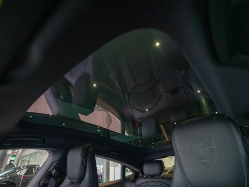 New 2025 Porsche Taycan image 27