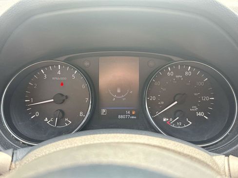 Used 2020 Nissan Rogue SL AWD/4WD image 14