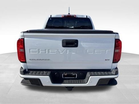 Used 2021 Chevrolet Colorado Z71 AWD/4WD image 4