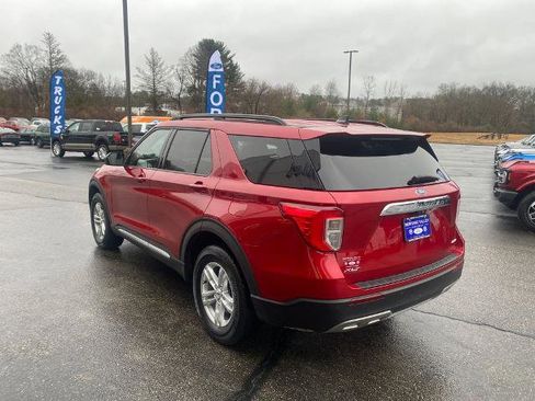 Certified 2022 Ford Explorer XLT w/ Equipment Group 202A image 5