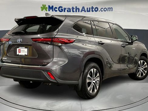 Used 2021 Toyota Highlander XLE image 14