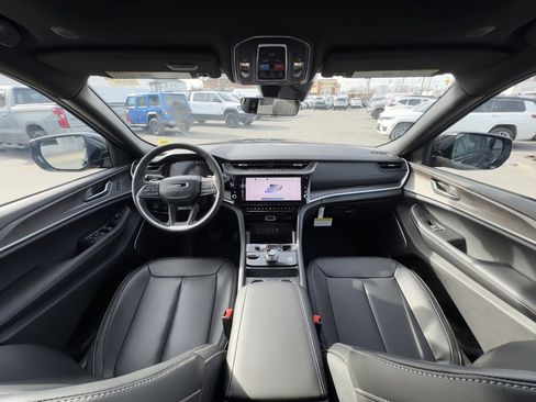 New 2026 Jeep Grand Cherokee Limited w/ Limited Altitude Package image 26