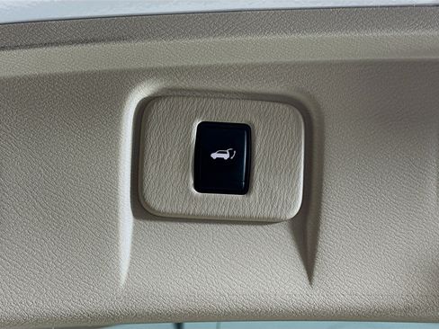Used 2015 Nissan Murano Platinum w/ Platinum Technology Package AWD/4WD image 31