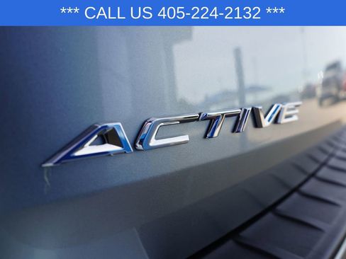 Used 2025 Ford Explorer Active w/ Active Comfort Package RWD image 7