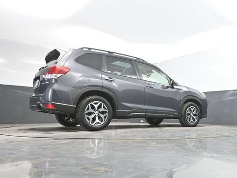 Used 2023 Subaru Forester Premium AWD/4WD image 46