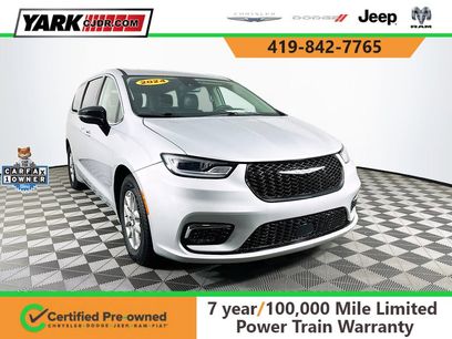 Certified 2024 Chrysler Pacifica Touring-L