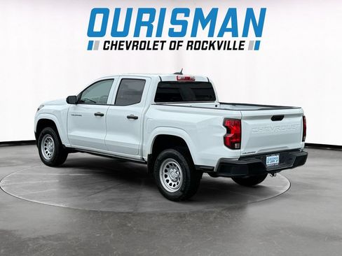 Used 2024 Chevrolet Colorado W/T RWD image 4