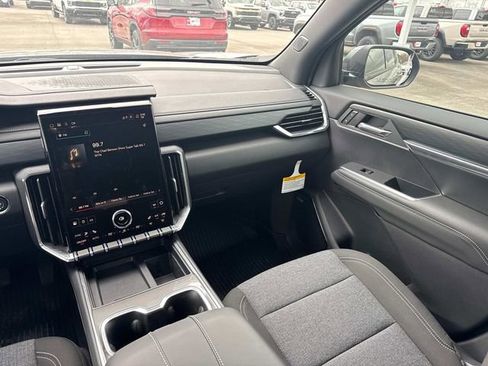 New 2026 GMC Acadia Elevation FWD image 19