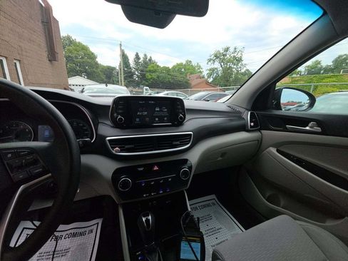 Used 2019 Hyundai Tucson SE AWD/4WD image 4