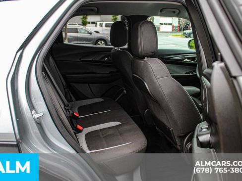 Used 2025 Chevrolet TrailBlazer LT FWD image 16