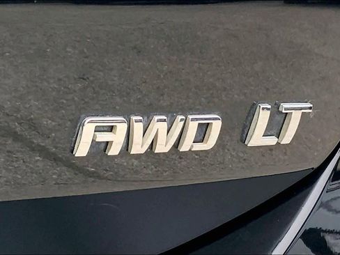 Used 2019 Chevrolet Equinox LT image 9