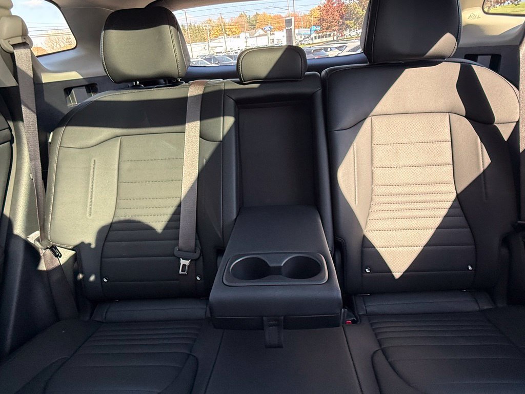 Used 2025 Kia Sportage SX Prestige AWD/4WD image 11