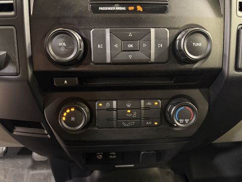 Used 2015 Ford F150 XL w/ Equipment Group 101A Mid RWD image 17