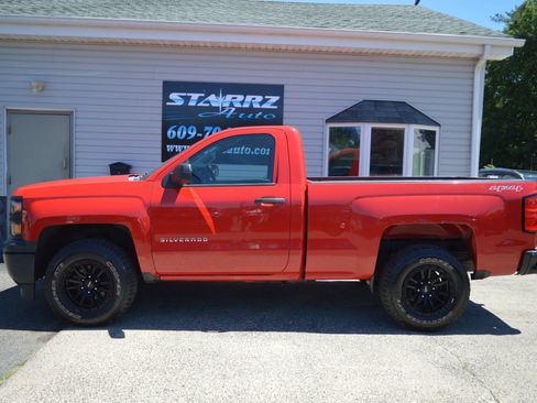Used 2014 Chevrolet Silverado 1500 W/T w/ Trailering Package AWD/4WD image 2