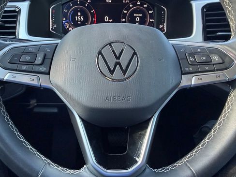 Used 2022 Volkswagen Atlas Cross Sport SE image 21