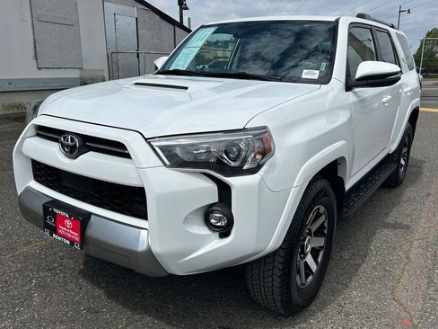 Certified 2024 Toyota 4Runner TRD Off-Road Premium AWD/4WD image 1