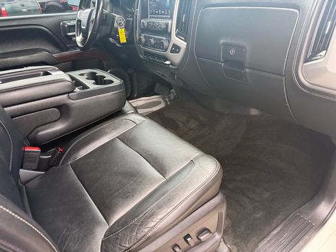 Used 2018 GMC Sierra 1500 SLT AWD/4WD image 16