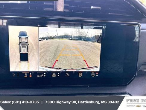 Used 2025 GMC Sierra 1500 AT4 w/ AT4 Premium Package image 16