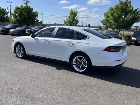 Used 2024 Honda Accord LX image 3