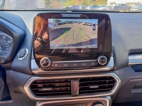 Used 2018 Ford EcoSport SE image 12