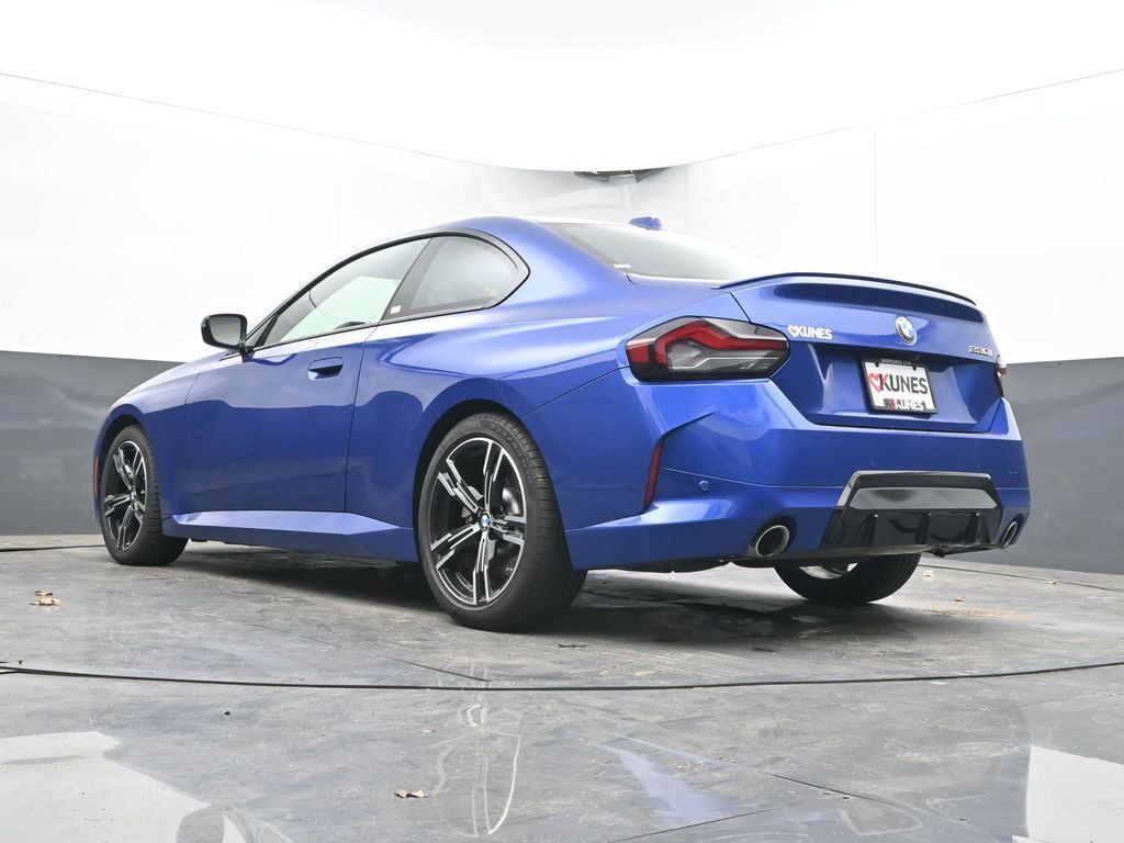 Used 2026 BMW 230i Coupe RWD image 42