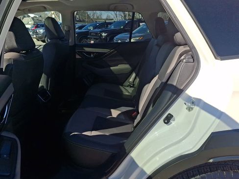 Used 2025 Subaru Outback Onyx Edition w/ Popular Package #2 image 11