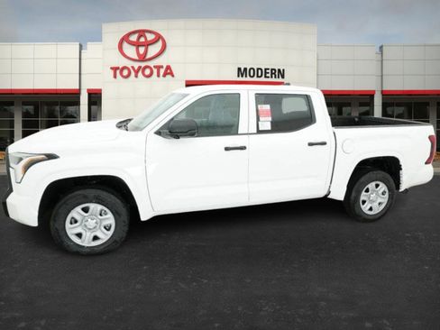 New 2026 Toyota Tundra SR image 7