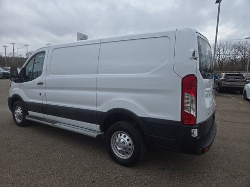 Used 2023 Ford Transit 250 Low Roof AWD w/ Exterior Upgrade Package image 5