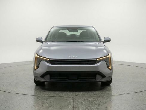 Used 2025 Kia K4 FWD image 2