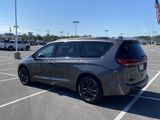 Used 2021 Chrysler Pacifica Touring-L w/ Uconnect Theater Family Group image 3
