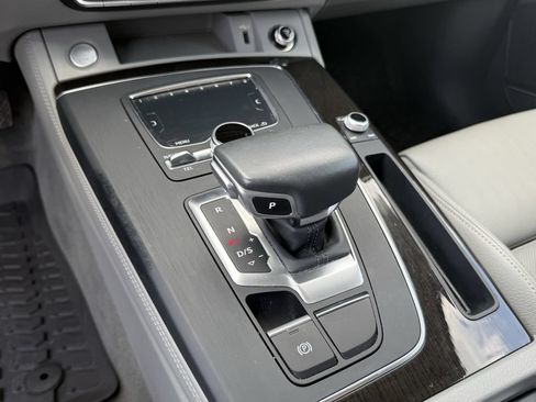 Used 2019 Audi Q5 Prestige AWD/4WD image 17
