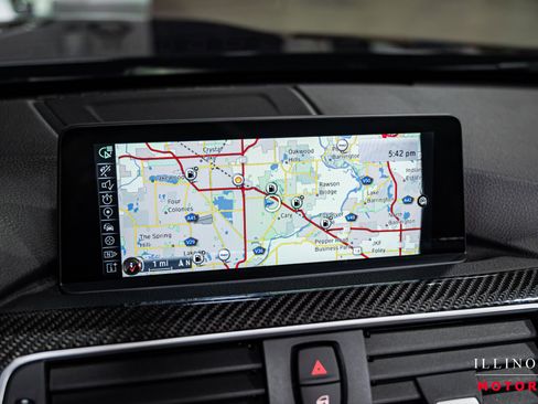 Used 2016 BMW M4 Convertible image 21