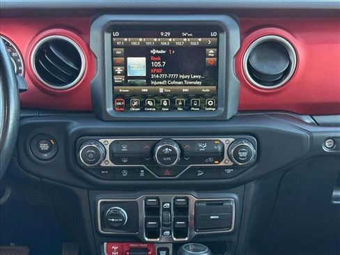 Used 2019 Jeep Wrangler Unlimited Rubicon AWD/4WD image 14