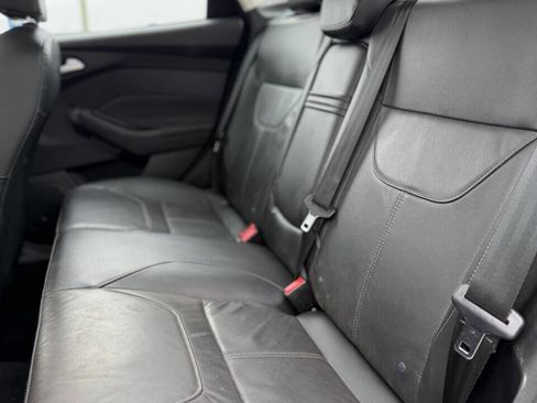 Used 2015 Ford Focus Titanium w/ Titanium Cold Weather Package image 19