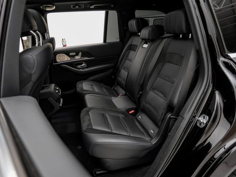 Used 2024 Mercedes-Benz GLS 63 AMG 4MATIC image 42