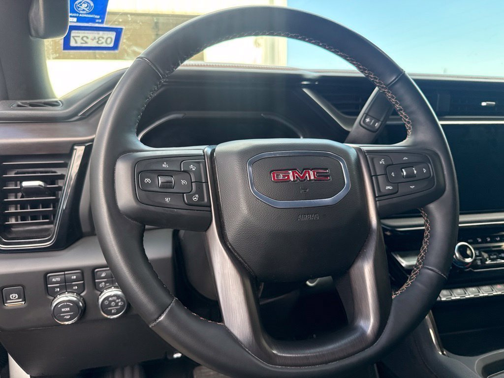 Used 2025 GMC Sierra 2500 AT4 w/ AT4 Premium Plus Package AWD/4WD image 9