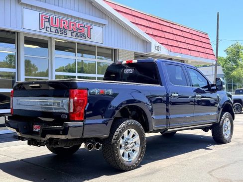Used 2022 Ford F350 Platinum AWD/4WD image 3