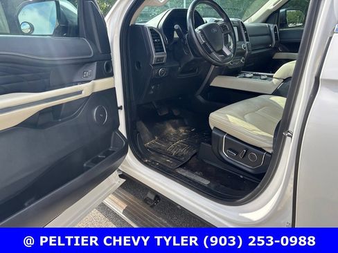 Used 2019 Ford Expedition Platinum AWD/4WD image 11